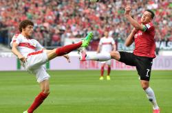 开云体育入口-瓦伦西亚门将神勇扑救，力保球门安全的简单介绍