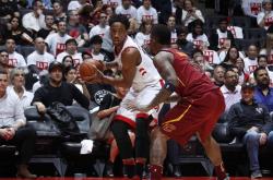 开云官方app入口-山东队翻盘辽宁队，德罗赞统治全场的简单介绍