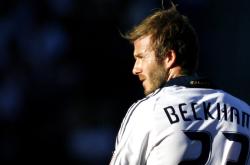 开云体育平台APP-里昂轻取巴西，战术纪律的胜利，莱万状态火热预示新赛季格局