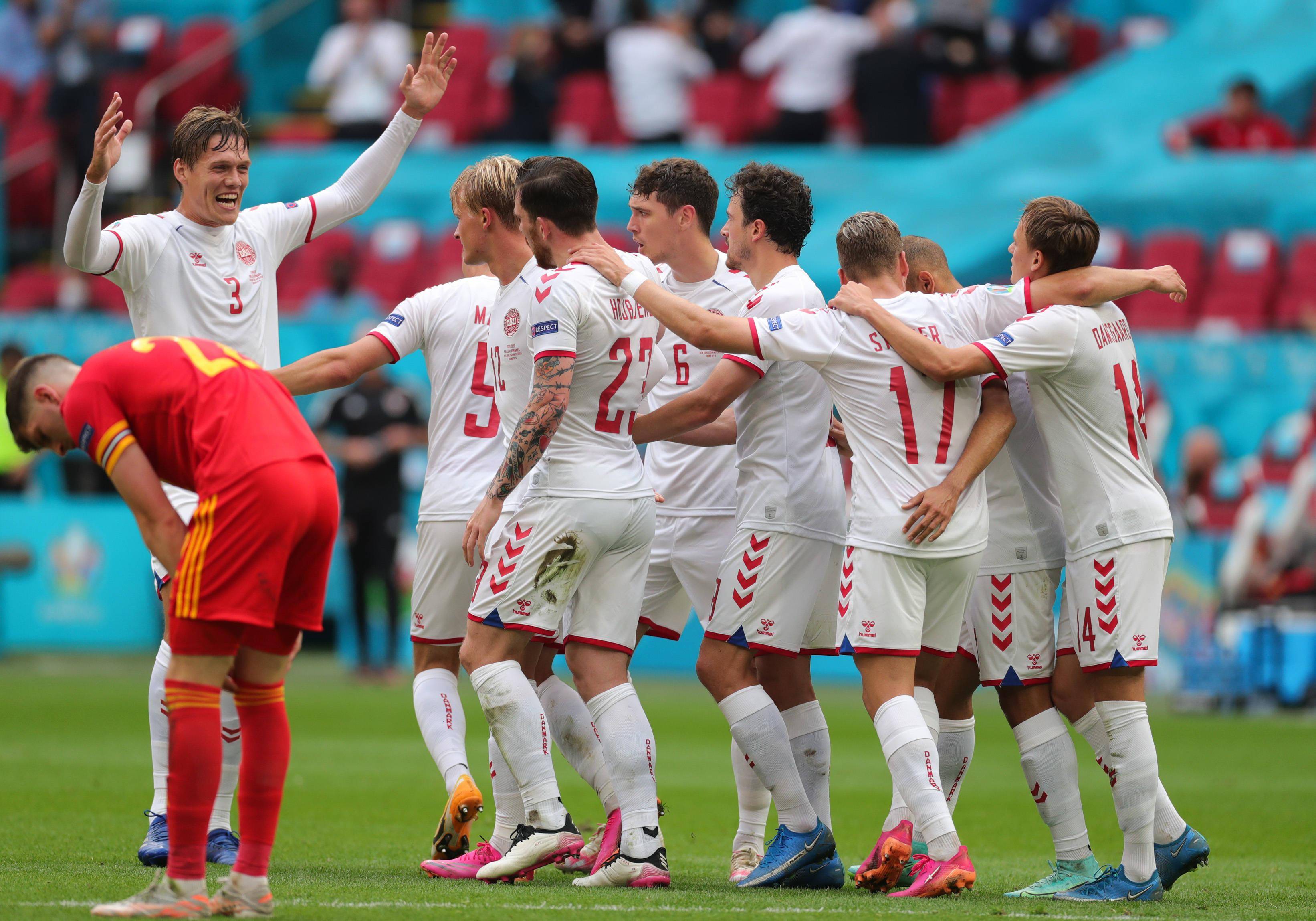 关于爱尔兰国家队士气高昂,备战比赛全力以赴的信息 关于爱尔兰国家队士气高昂,备战比赛全力以赴的信息