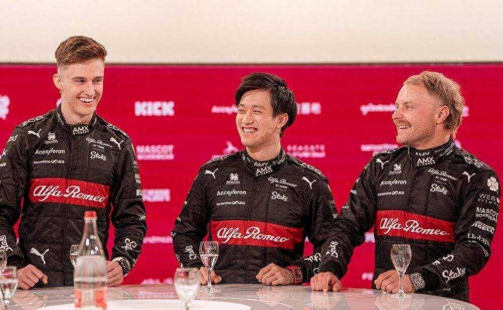 关于阿斯顿马丁完胜红牛车队，周冠宇带队取胜的信息