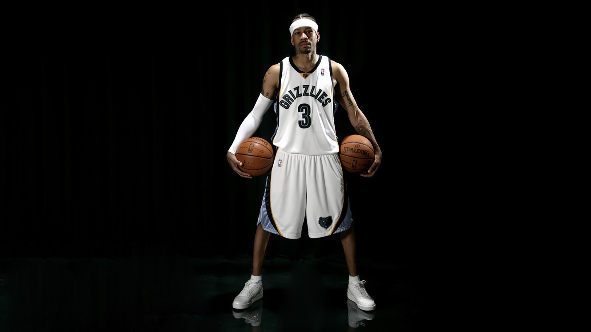 库里接管世界排名之战,雄鹿强压老鹰背后的篮球新秩序